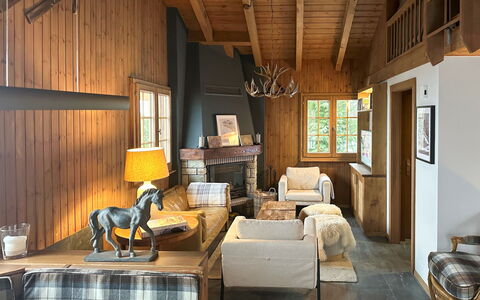 Chalet Soleil: Mobilia, Interior Design, Legna, Soffitto, Pavimentazione, Casa, Villetta, Soggiorno, Camera, Pavimento