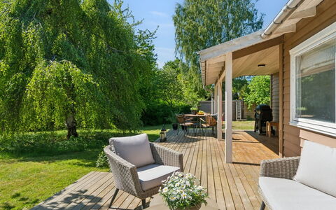 Jovana - 150M to the Fjord: Legna, Tetto, Architettura, Casa, Casa, Villetta, Raccordo, Latifoglie, Pendenza, Estate