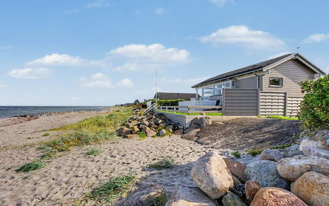 Diderik - 5M from the Sea: Costa, Riva, Casa, Paesaggio, Casa, Costiera E Morfologie Oceanic, Villetta, Lotto, Tetto, Mare