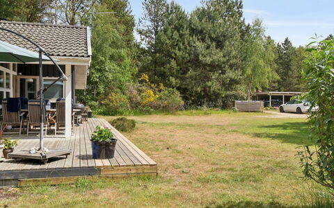 Tyyne - 250M from the Sea: Casa, Casa, Arbusto, Villetta, Tetto, Lotto, Giardino, Raccordo, Backyard