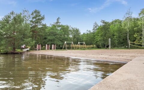Sjöboda Hill: Albero, Banca, Lago, Serbatoio, Lago, Parco