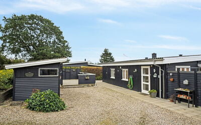 Yngvy - 500M from the Sea