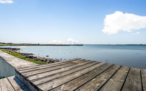 Thermund - 5M from the Sea: Legna, Casa, Portico, Deck, Latifoglie, Tetto, Color Legno, Pavimento In Legno, Eco Hotel