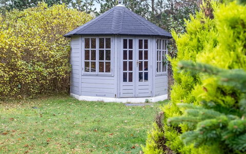Frido - 500M from the Sea: Edifici Giardino, Capannone, Porta, Giardino, Villetta, Struttura Esterna, Backyard, Cortile, Design, Landscaping