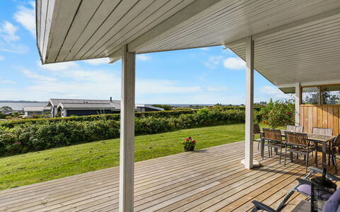 Dorathea - 360M from the Sea