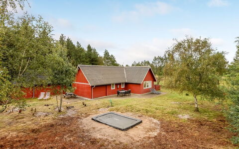 Knud - 2.5Km from the Sea: Tetto, Casa, Casa, Villetta, Porta, Raccordo, Deck, Portico, Plank, Latifoglie