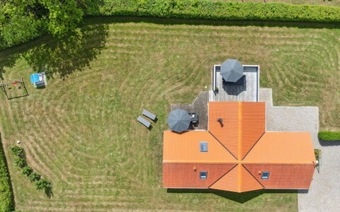 Bessi - 200M from the Sea: Mobilia, Interior Design, Pavimentazione, Pavimento, Soffitto, Camera, Sedia, Tavolo, Appartamento, Cucina & Sala Da Pranzo Tavolo