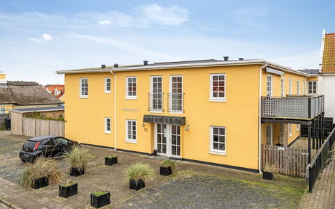 Maelle - 150M from the Sea: Porta, Finestra A Ghigliottina, Driveway, Balcone, Villa, Recinzione