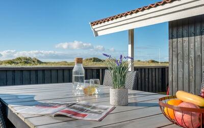 Jaana - 10M from the Sea