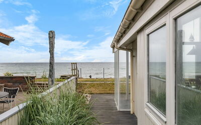 Aswith - 5M from the Sea