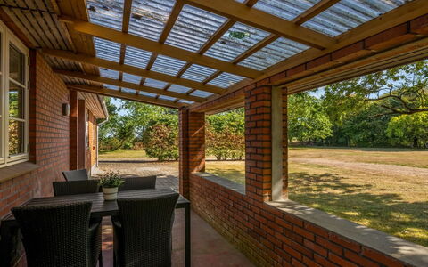 Agla - 2.5Km from the Sea: Legna, Soffitto, Shade, Color Legno, Struttura Esterna, Portico, Latifoglie, Fascio, Giardino, Pergola