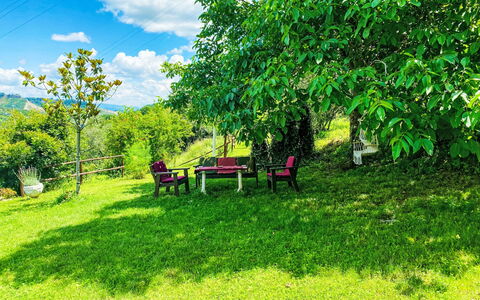 Dimora Bella Civita: Cielo, Pianta, Paesaggio Naturale, Ambiente Naturale, Lotto, Albero, Urban Design, Erba, Plain, Pascolo