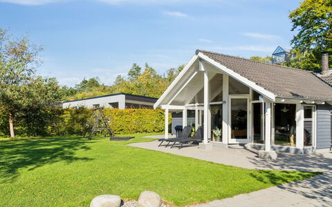 Solborg - 800M from the Sea: Casa, Casa, Porta, Tetto, Villetta, Estate, Giardino, Shade, Raccordo, Cortile