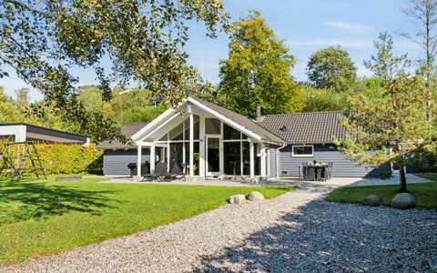 Solborg - 800M from the Sea: Casa, Casa, Porta, Tetto, Villetta, Estate, Giardino, Shade, Raccordo, Cortile
