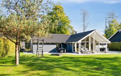 Solborg - 800M from the Sea: Casa, Casa, Porta, Tetto, Villetta, Estate, Giardino, Shade, Raccordo, Cortile