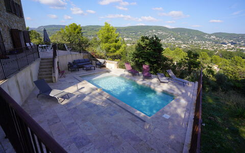 Lou Lann Vras: Piscina, Flagstone, Shade, Estate, Ricorrere, Villa, Hacienda, Eco Hotel, Mobili Da Esterno, Giochi D'Acqua