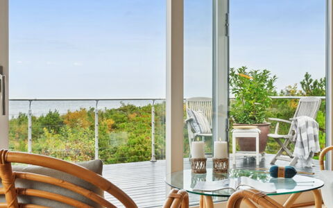 Kaleva - 100M from the Sea: Mobilia, Interior Design, Pavimentazione, Pavimento, Soffitto, Camera, Sedia, Tavolo, Appartamento, Cucina & Sala Da Pranzo Tavolo