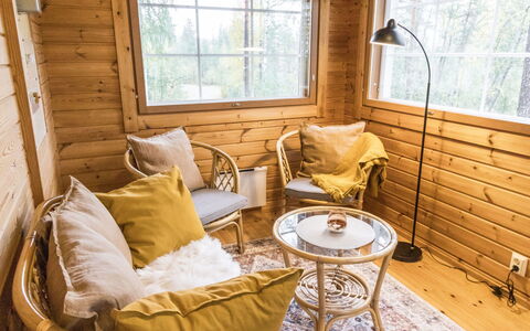 Papula: Mobilia, Interior Design, Pavimentazione, Pavimento, Tavolo, Soffitto, Cucina & Sala Da Pranzo Tavolo, Illuminazione, Sedia, Casa
