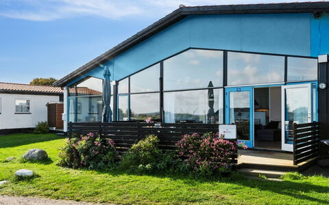 Veli - 300M from the Sea: Legna, Casa, Portico, Deck, Latifoglie, Tetto, Color Legno, Pavimento In Legno, Eco Hotel