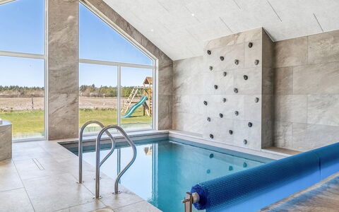 Sönke - 4Km from the Sea: Piscina, Ricorrere, Illuminazione Diurna, Hotel