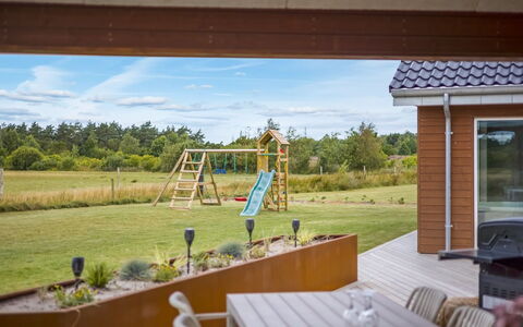 Sönke - 4Km from the Sea: Legna, Lotto, Casa, Shade, Color Legno, Giardino, Latifoglie, Sedia, Landscaping, Cortile