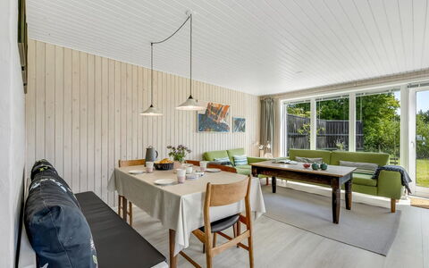 Hermanni - from the Sea: Mobilia, Interior Design, Pavimentazione, Pavimento, Soffitto, Camera, Sedia, Tavolo, Appartamento, Cucina & Sala Da Pranzo Tavolo