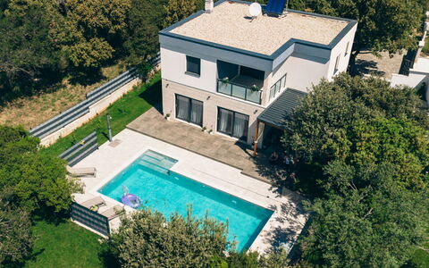 Golem: Piscina, Zona Residenziale, Estate, Ricorrere, Giardino, Landscaping, Villa, Design, Eco Hotel, Dimora