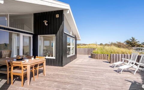 Naema - 400M from the Sea