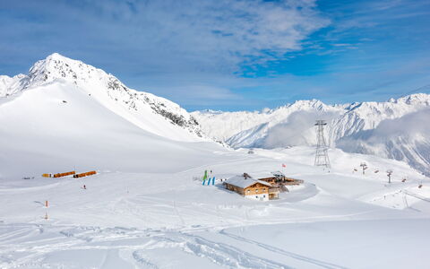 Lenza: Cielo, Nube, Montagna, Neve, Ambiente Naturale, Pendenza, Ricreazione All'Aperto, Calotta Di Ghiaccio, Congelamento, Terreno