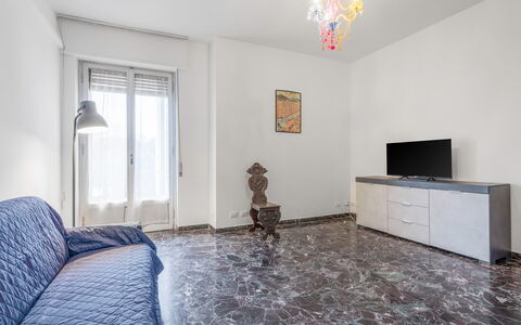 Romina Apartment, Florence, Campo Marte: Pavimentazione, Pavimento, Interior Design, Camera, Appartamento, Soffitto, Mobilia, Casa, Pavimento In Legno, Soggiorno