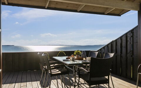 Mariska - 100M from the Sea: Casa, Casa, Porta, Tetto, Villetta, Estate, Giardino, Shade, Raccordo, Cortile