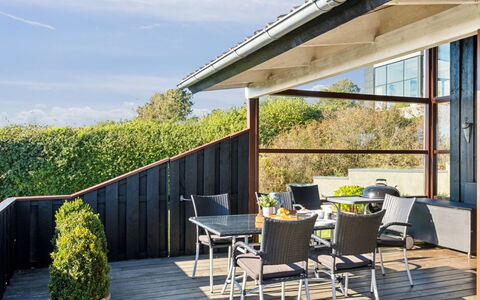 Mariska - 100M from the Sea: Casa, Casa, Porta, Tetto, Villetta, Estate, Giardino, Shade, Raccordo, Cortile