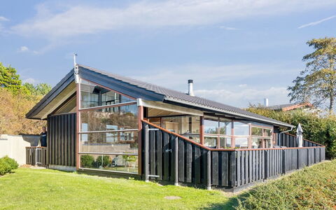 Mariska - 100M from the Sea: Casa, Casa, Porta, Tetto, Villetta, Estate, Giardino, Shade, Raccordo, Cortile