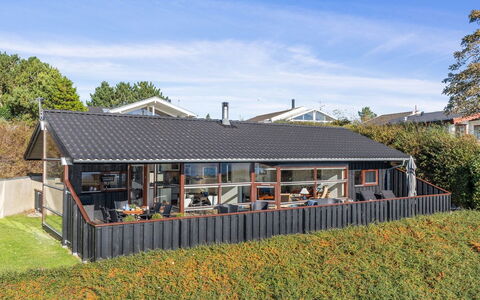 Mariska - 100M from the Sea: Casa, Casa, Porta, Tetto, Villetta, Estate, Giardino, Shade, Raccordo, Cortile