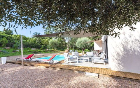 Villa Lamas: Acqua, Pianta, Giorno, Proprietà, Costruzione, Piscina, Azzurro, Albero, Cielo, Architettura