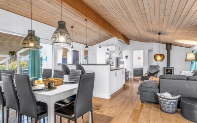 Estella - 900M from the Sea
