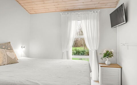 Maunu - from the Sea: Mobilia, Interior Design, Letto, Camera Da Letto, Parete, Legna, Pavimento, Pavimentazione, Soffitto, Illuminazione