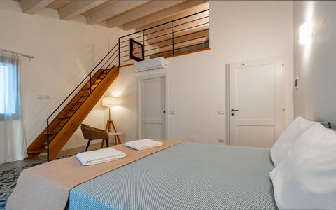 Relais Tenuta Santori: Costruzione, Mobilia, Finestra, Comfort, Legna, Interior Design, Porta, Le Scale, Pavimento