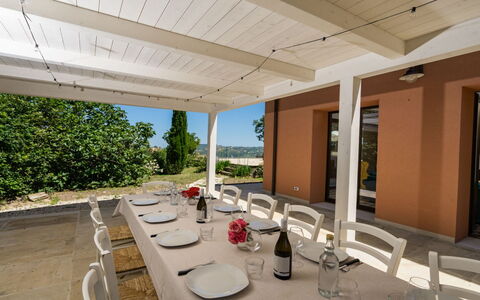 Relais Tenuta Santori: Pianta, Proprietà, Mobilia, Tavolo, Sedia, Tavola, Shade, Interior Design, Costruzione, Legna