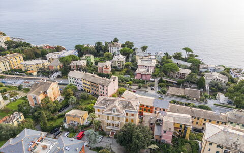 Casa con Accesso Privato al Mare, Parcheggio, Bogl: Costruzione, Zona Residenziale, Città, Casa, Quartiere, Cittadina, Casa, Appartamento, Sobborgo, Visione Globale