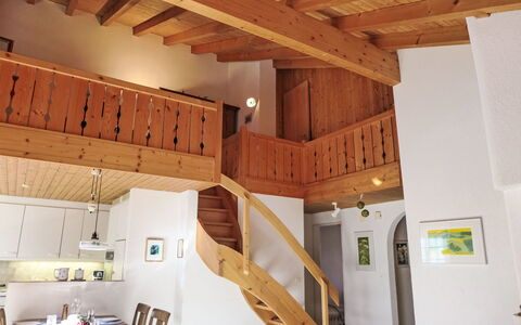 Heidi: Costruzione, Legna, Interior Design, Casa, Pavimento, Color Legno, Fascio, Latifoglie, Pavimentazione, Soffitto