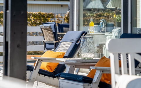Jaike - from the Sea: Mobilia, Interior Design, Pavimentazione, Pavimento, Soffitto, Camera, Sedia, Tavolo, Appartamento, Cucina & Sala Da Pranzo Tavolo