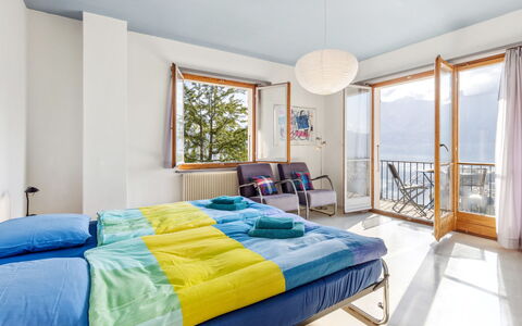 Egner- Apt.panorama: Mobilia, Proprietà, Finestra, Comfort, Costruzione, Azzurro, Telaio Del Letto, Tessile, Shade, Legna