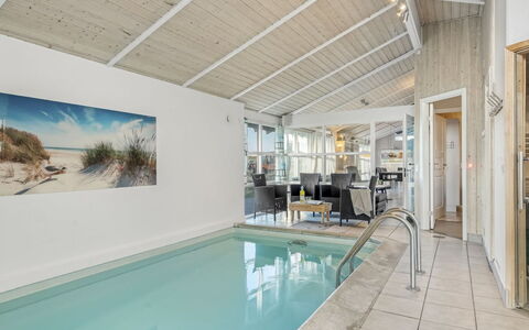 Adrienne - 490M from the Sea: Interior Design, Pavimento, Ricorrere, Mobilia, Materiale Composito, Piscina, Soffitto, Hotel, Sedia, Shade