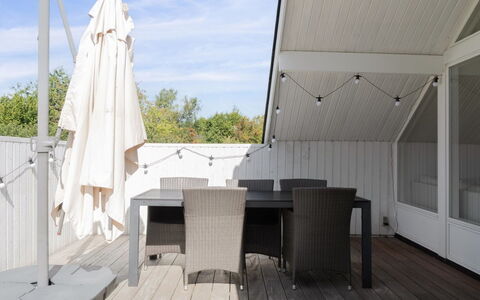 Janik - 1.3Km from the Sea: Appartamento, Condominio, Estate, Balcone, Villa, Hotel