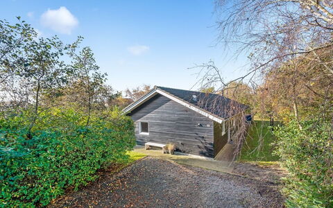 Efka - 600M to the Fjord: Mobilia, Interior Design, Pavimentazione, Pavimento, Soffitto, Camera, Sedia, Tavolo, Appartamento, Cucina & Sala Da Pranzo Tavolo