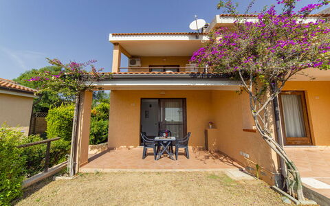 Trilocale Apartments Seaside: Balcone, Shade, Hacienda, Ricorrere, Eco Hotel, Villa