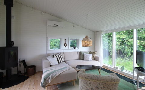 Mielikki - 2Km from the Sea: Interior Design, Pavimentazione, Mobilia, Legna, Pavimento, Soffitto, Divano, Soggiorno, Camera, Casa