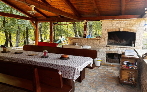 Casa Robinson Nature, Wifi, Istria, Croazia: Mobilia, Legna, Tavolo, Sedia, Shade, Cucina & Sala Da Pranzo Tavolo, Tavolo Esterno, Mobili Da Esterno, Color Legno, Backyard