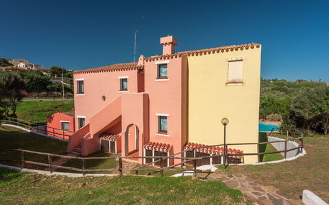 Apartments With Pool Country Village, Stintino: Casa, Lotto, Estate, Villa, Balcone, Agriturismo, Hacienda